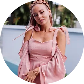 Amanda, 38